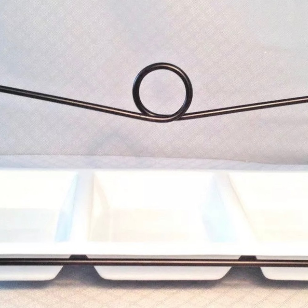 Three-Section Platter With Metal Rack Crofton NWOT - Picture 9 of 10
